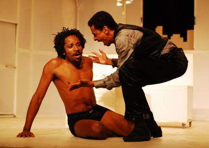 ‘Namíbia, não!’ inaugura mostra de dramaturgia afrodescendente no Arena (SP)
